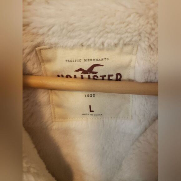 3 For 30$ Mens Hollister Zip Up Sweater - Picture 4 of 5